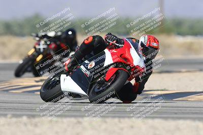 media/Oct-13-2025-Moto Forza (Mon) [[a66d839500]]/3-B Group/Session 3 (Turn 16)/